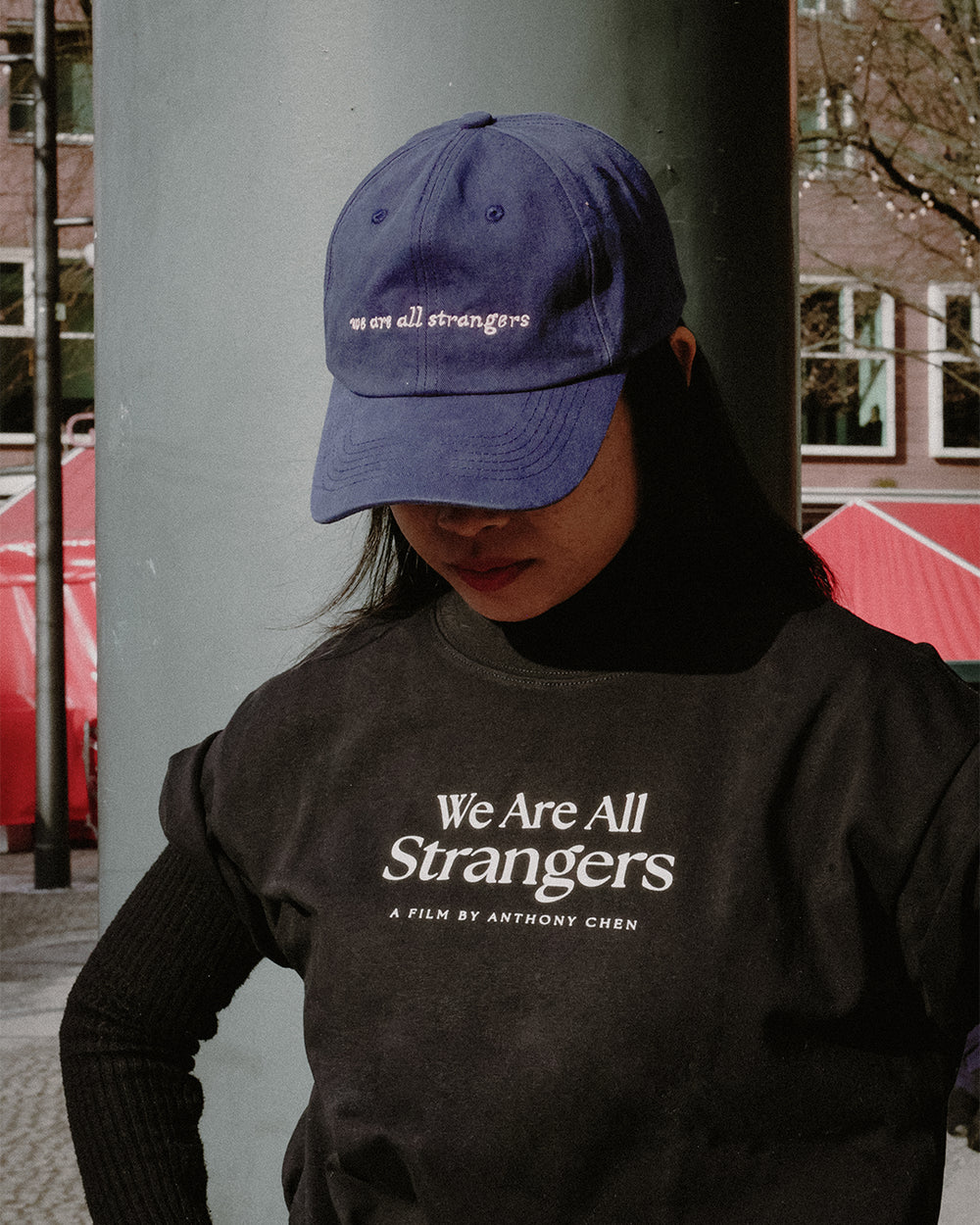 《我们不是陌生人》We Are All Strangers: Cap - Navy